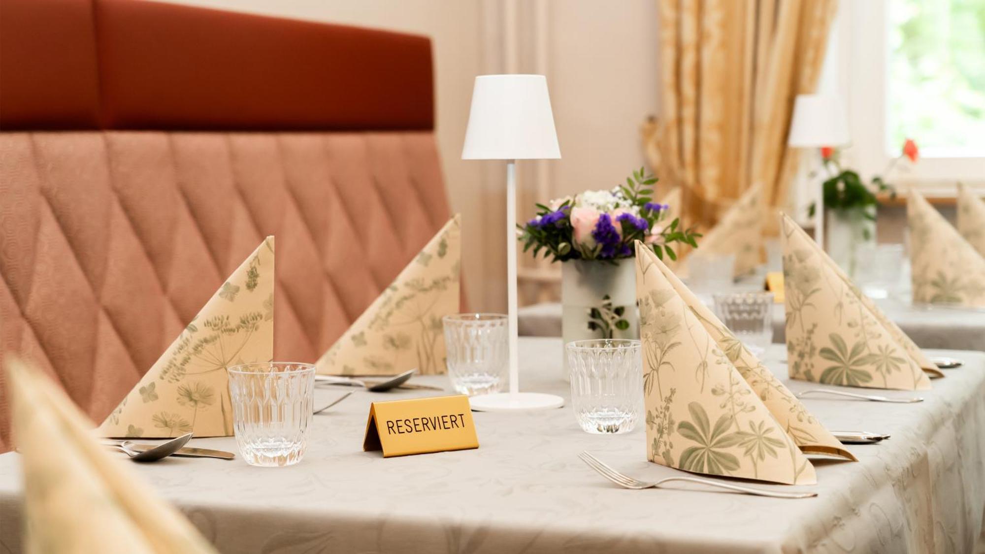 Schloss Sigroen Superior Camping Und Hotel Bad Wilsnack Exterior foto